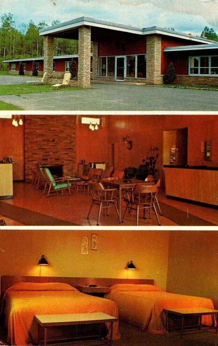 Silver Sands Hotel & RV Park (Silver Sands Motel) - Vintage Postcard (newer photo)